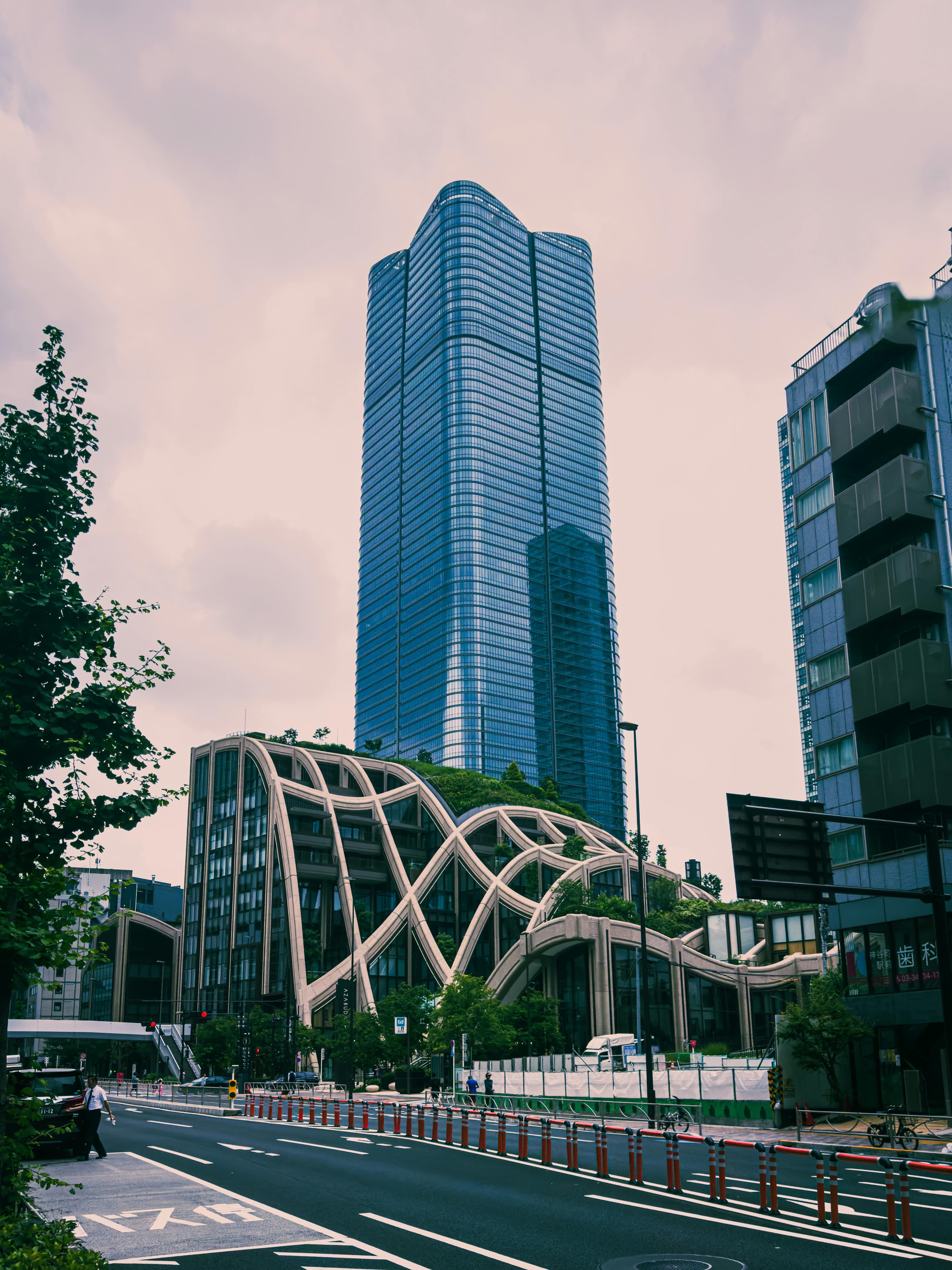 Roppongi Guide: When Architecture Needs Interpretation