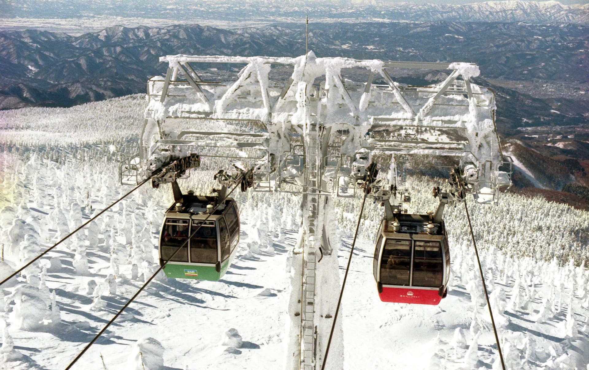 Japan Ski Guide: Top Resorts, Tips & Planning