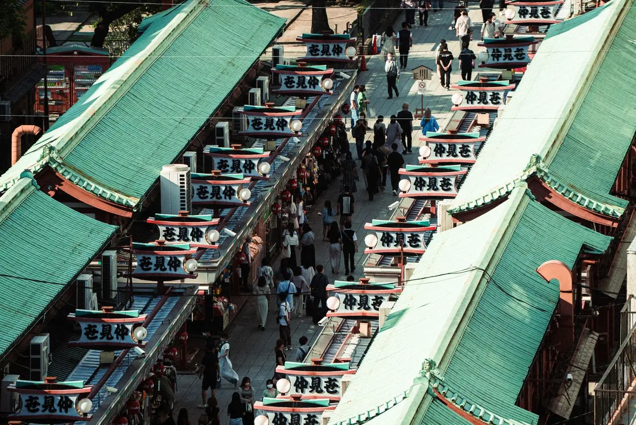 Crowds walking the length of Nakamise-dori in Asakusa, seen from above